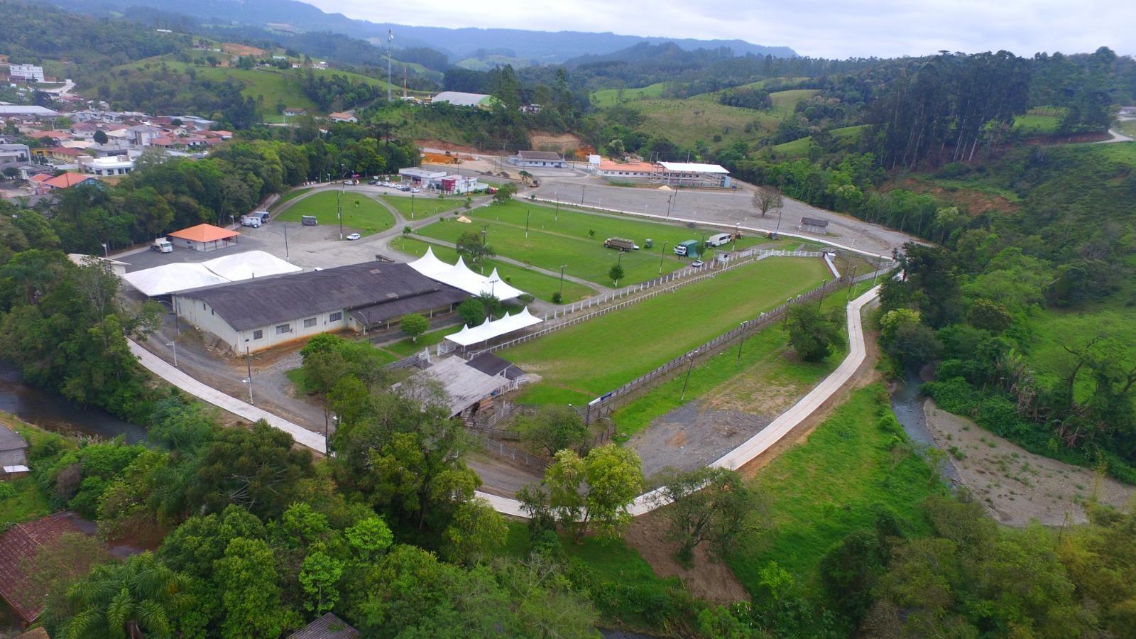 Parque de Exposições de Petrolândia recebe melhorias para Rodeio Crioulo Interestadual e 4ª Agrofest 