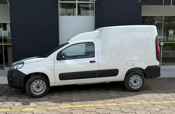Petrolândia amplia frota com novos carros para educação e saúde