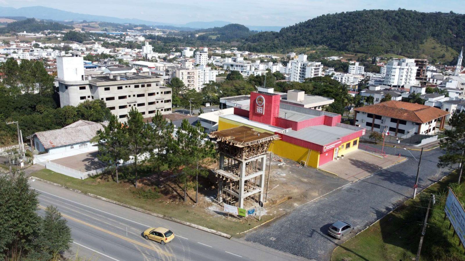 Planejamento hídrico: Casan instala novo reservatório em Ituporanga