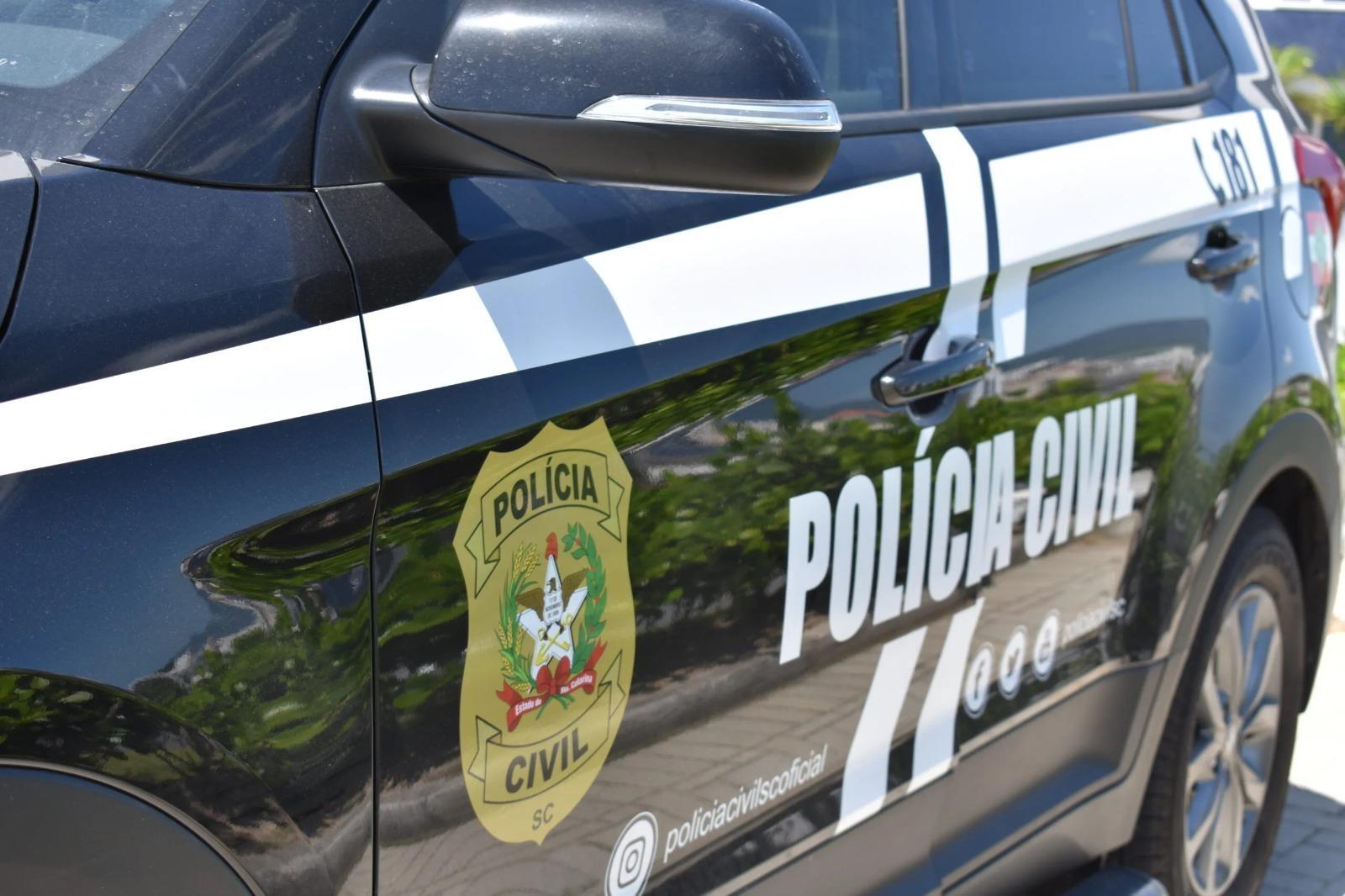 Polícia apreende materiais ligados ao tráfico após munições serem achadas em escola