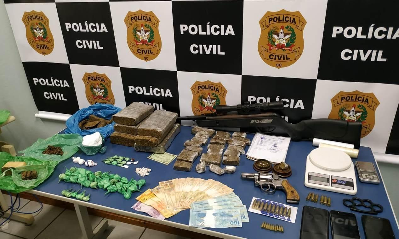Polícia Civil apreende mais de quatro quilos de maconha em Ituporanga