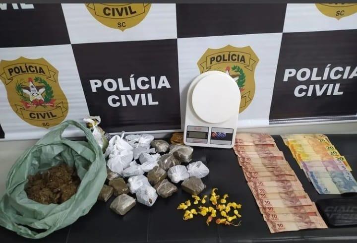 Polícia Civil cumpre mandado e prende homem em flagrante por tráfico de drogas em Ituporanga 