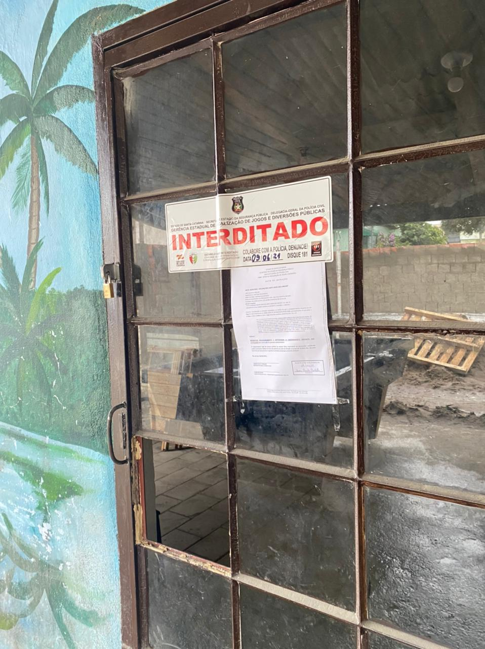 Polícia Civil interdita estabelecimento comercial