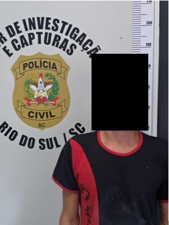 Polícia Civil prende homem com mandado de prisão em aberto