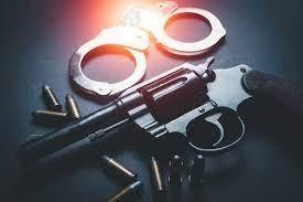 Polícia procura bandido que fugiu de abordagem policial; ele está armado e é foragido do presídio de São Cristovão