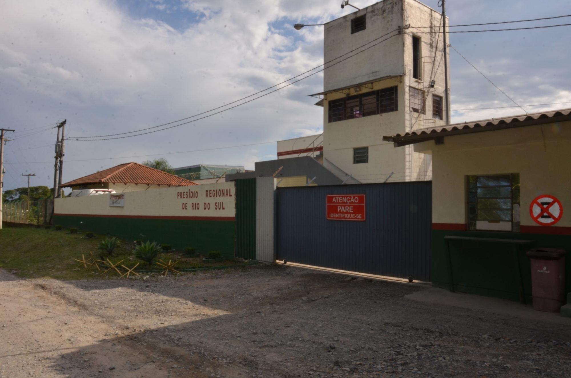 Polícia retoma buscas a foragido do Presídio Regional de Rio do Sul