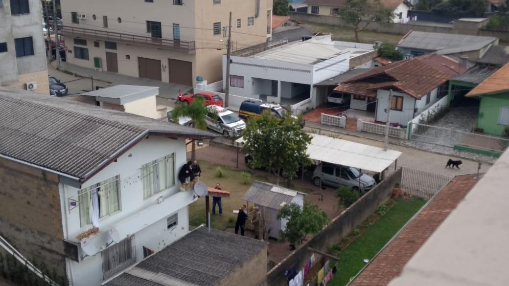 Policial aposentado tem surto psicótico em Rio do Sul