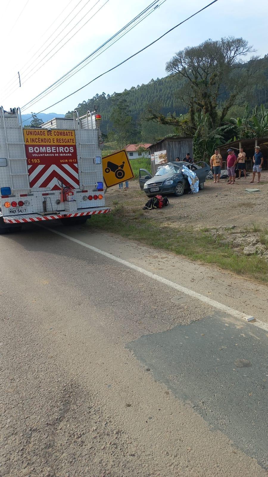 Policial Militar morre após capotar veículo no Alto Vale