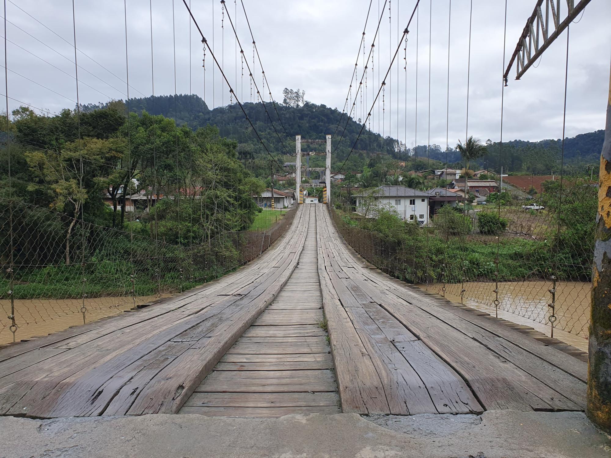 Ponte pênsil do bairro Salto Grande será interditada em Ituporanga