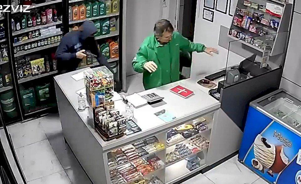 Posto de combustíveis é assaltado em Pouso Redondo
