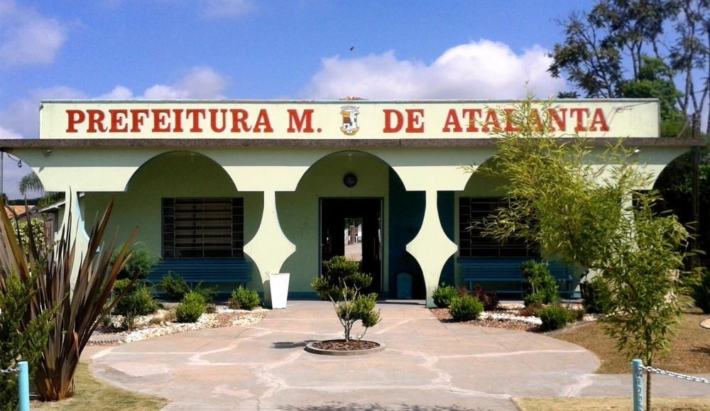 Prédio da prefeitura de Atalanta passa por reformas