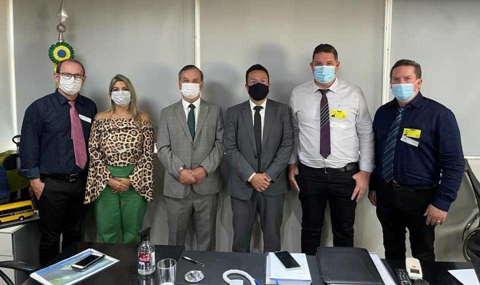 Prefeito de Aurora busca em Brasília liberação de recursos para construção de creche na cidade