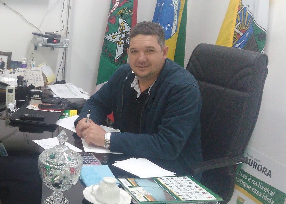 Prefeito de Aurora é denunciado pelo Ministério Público
