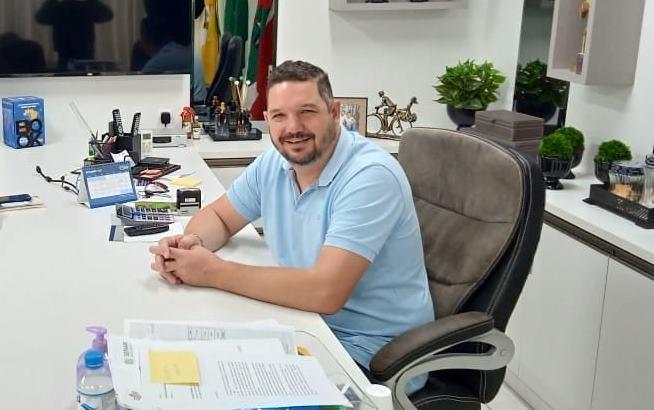 Prefeito de Aurora se afasta do cargo para tratamento de saúde