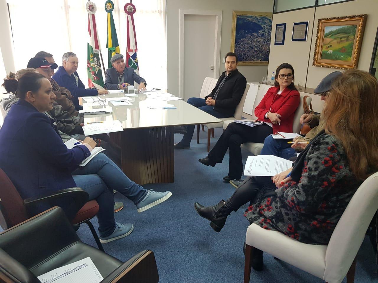 Prefeito de Ituporanga assina decreto que regulamenta período de férias coletivas 