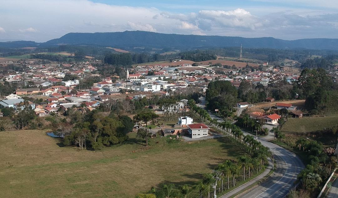 Prefeito em exercício de Atalanta volta de Brasília com garantia de recursos para o município