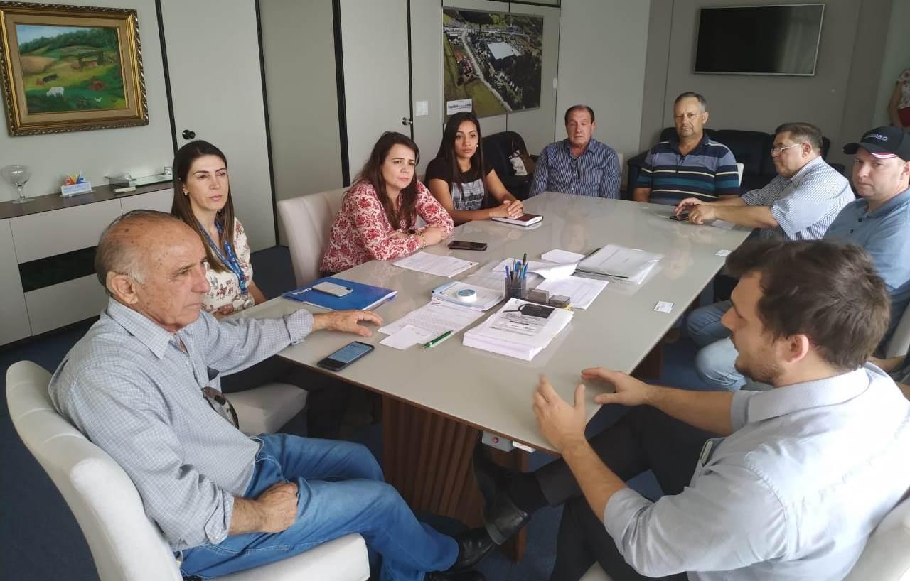 Prefeito em exercício de Ituporanga busca parceria da Caixa para viabilizar pavimentações 