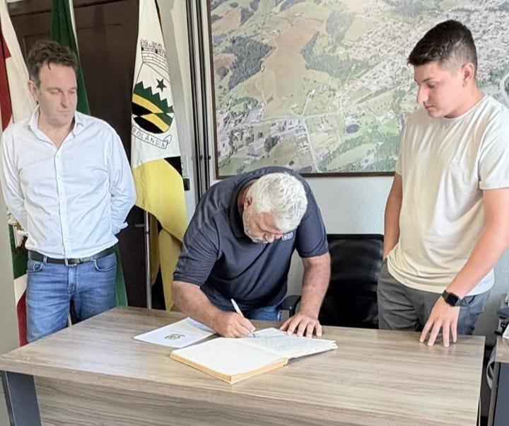 Prefeito em exercício de Petrolândia assume e anuncia R$ 400 mil para a Saúde