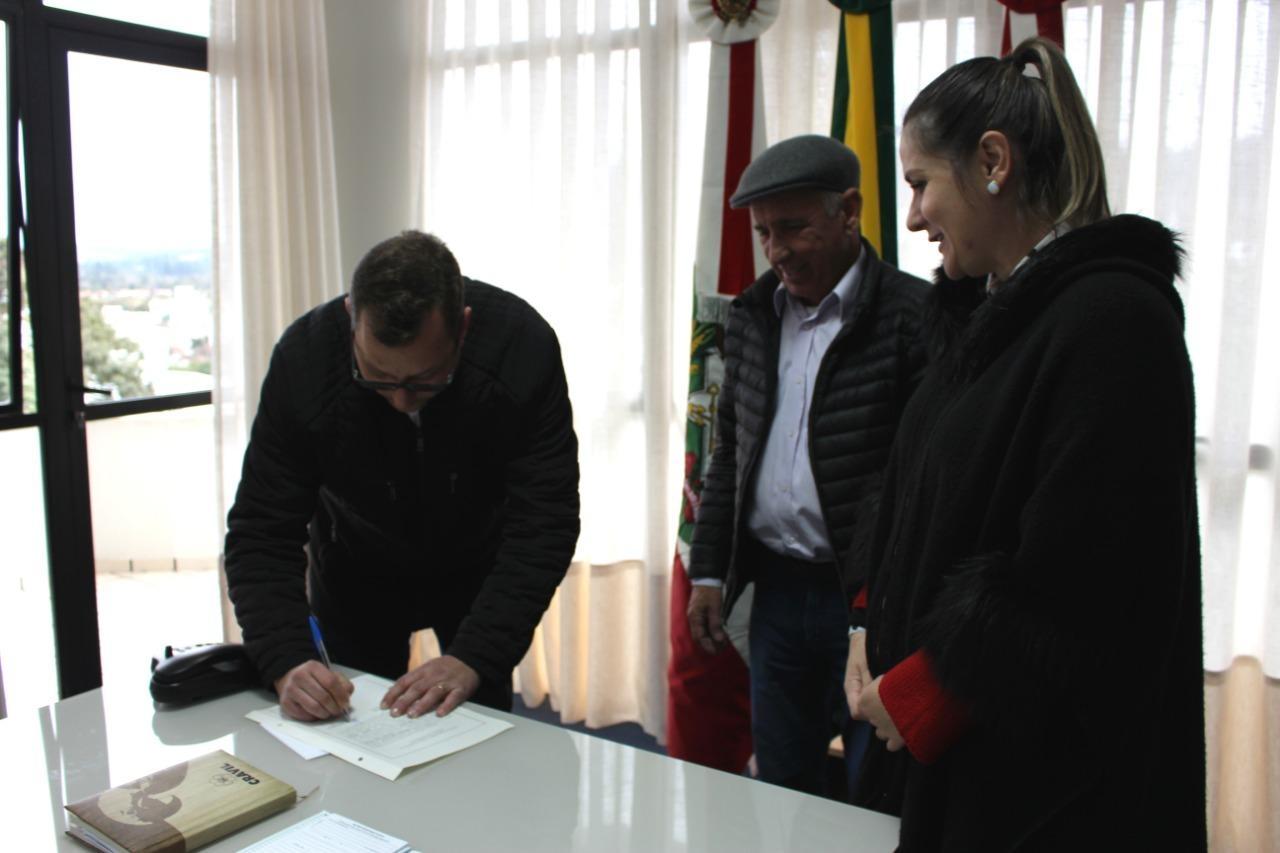 Prefeito Gervásio Maciel cumpre agenda em Florianópolis e Presidente da Câmara Adriano Coelho assume executivo de Ituporanga