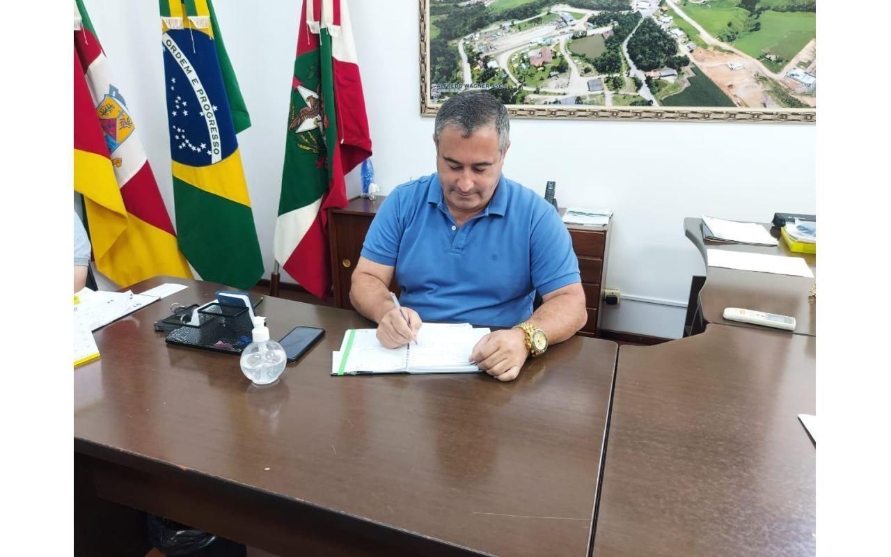 Prefeito reeleito de Alfredo Wagner, Gilmar Sani, agradece apoio e confiança dos eleitores