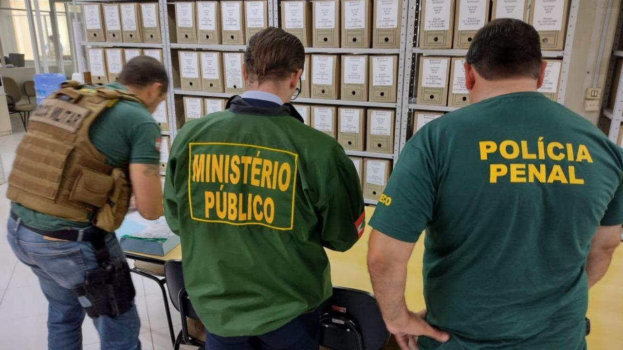 Prefeito e secretário de Ibirama e diretor do SAATE de Presidente Getúlio são presos na "Operação Mensageiro"