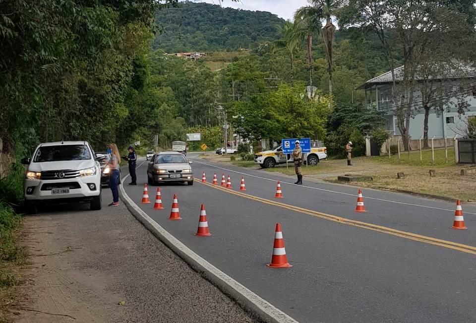 Prefeitura de Rio do Sul amplia número de barreiras sanitárias e desbloqueia acessos 
