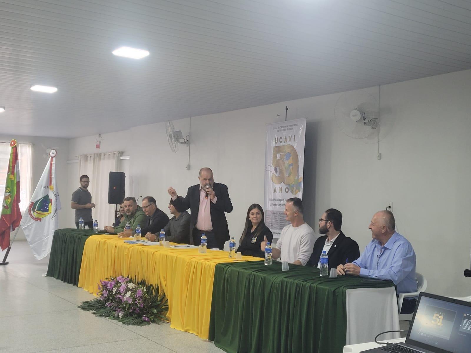 Presidente da UCAVI destaca força das Câmaras e cobra mais investimentos para saúde do Alto Vale