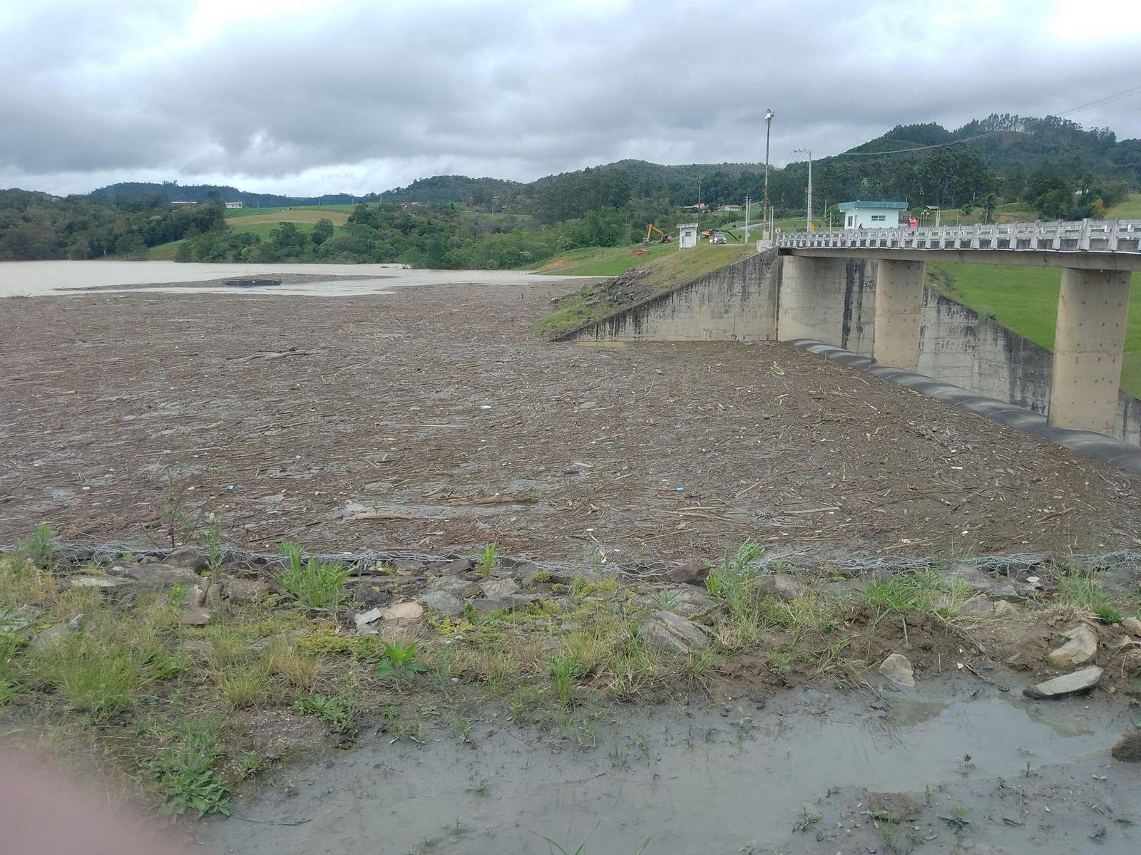 Prestes a transbordar: Barragem de Ituporanga está com quase 97% de ocupação e Defesa Civil deve abrir comportas até amanhã