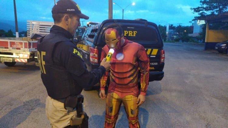 PRF flagra 347 motoristas bêbados neste fim de semana em Santa Catarina 