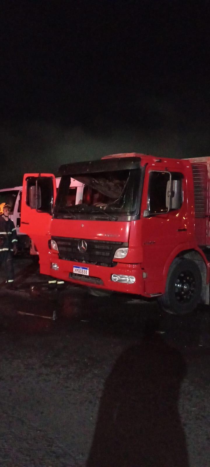 Princípio de incêndio atinge caminhão estacionado em posto de combustíveis em Ituporanga