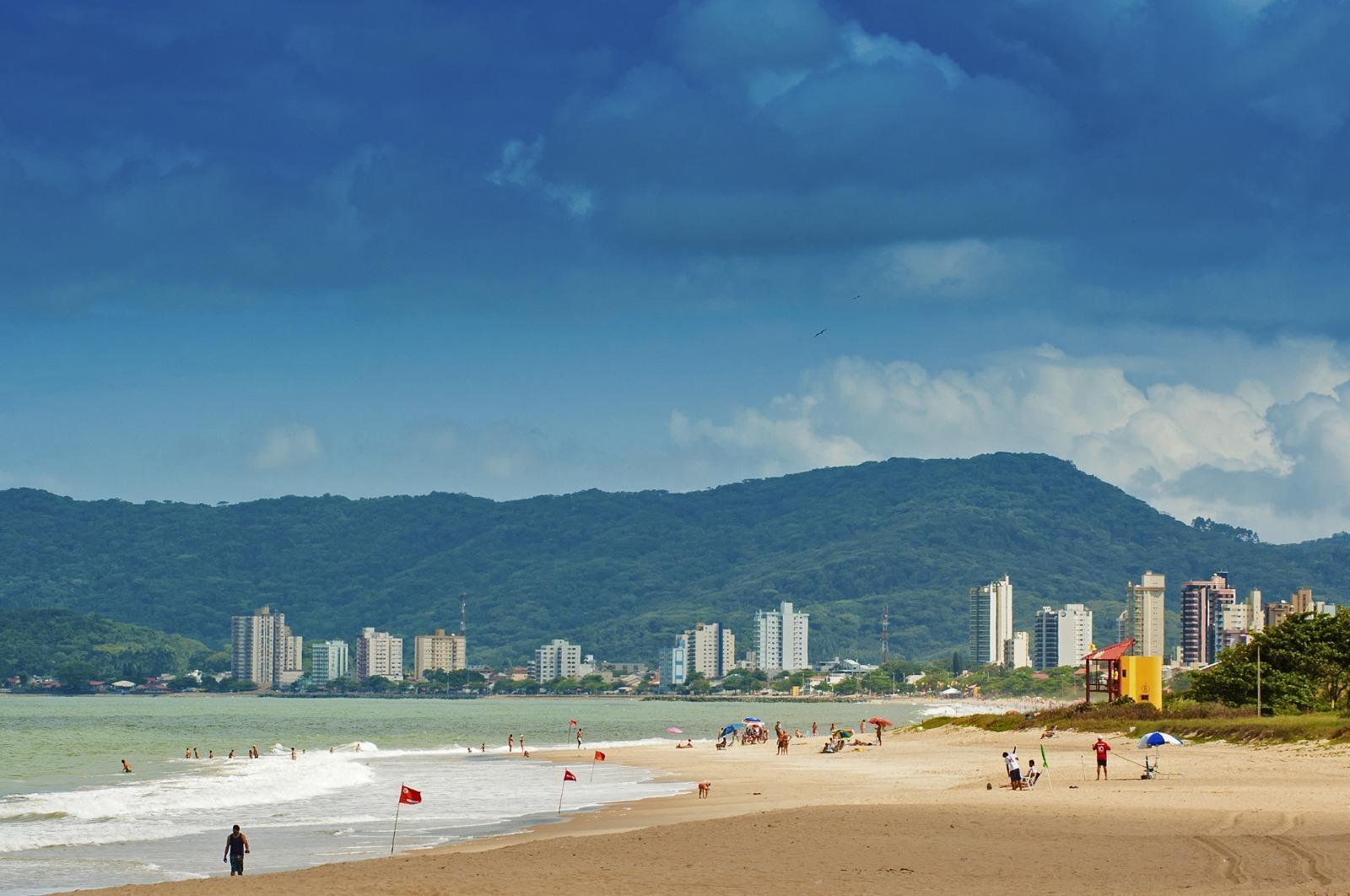 Procon orienta consumidor em relação a locação de imóveis no litoral durante a temporada de verão