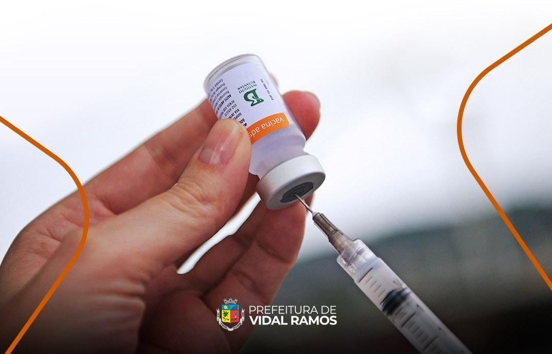 Professores da rede municipal e estadual em Vidal Ramos recebem primeira dose da vacina contra Covid