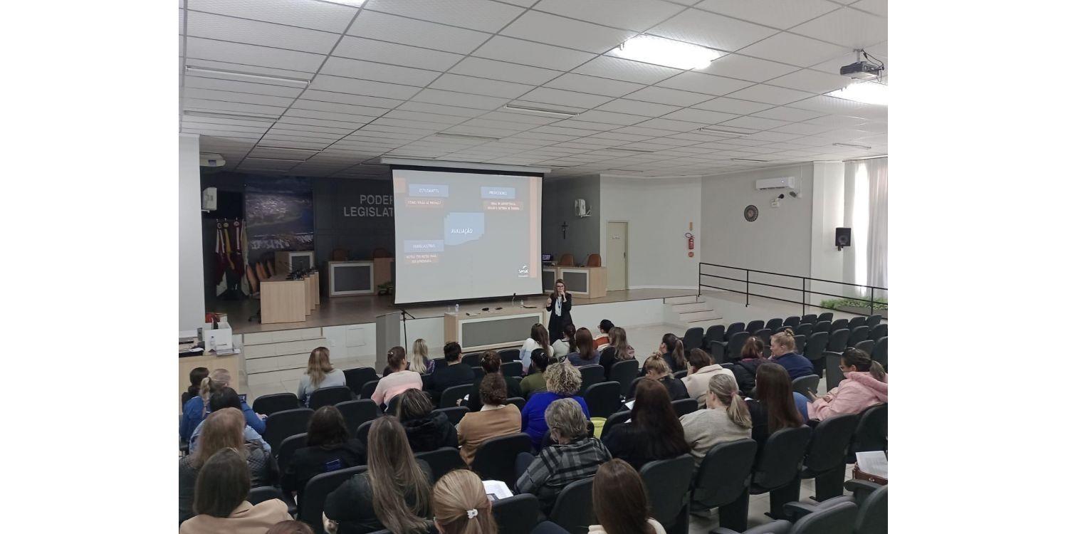 Professores de Ituporanga recebem mais uma etapa do Programa de Formação Continuada