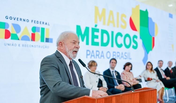 Programa 'Mais Médicos Para o Brasil' é lançado pelo Governo Federal