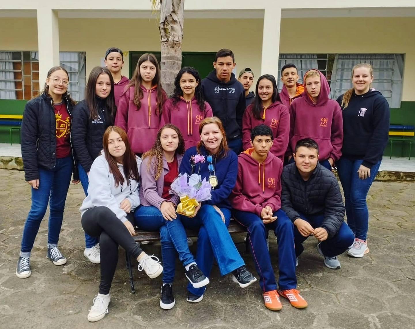 Polícia Civil realiza projeto com alunos de escola de Chapadão do Lageado