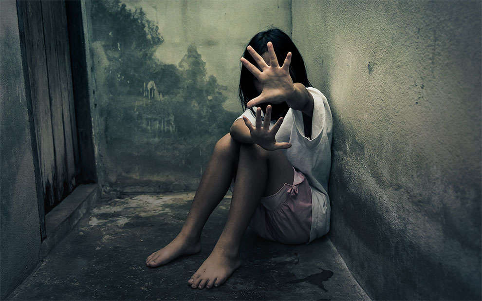 Projeto de lei prevê pena de 50 anos para quem cometer crimes contra crianças e adolescentes