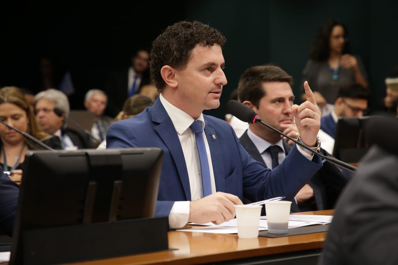 Projeto do Deputado Federal Rafael Pezenti altera aposentadoria rural 
