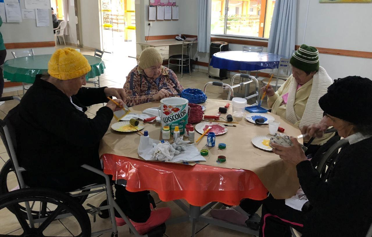 Projeto ‘Geração de Renda’ é desenvolvido no Abrigo Mão Amiga em Ituporanga
