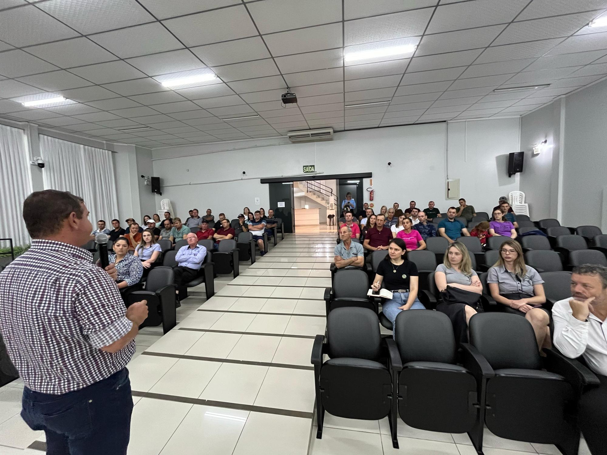 Projeto piloto orienta produtores de Ituporanga para evitar autuações trabalhistas na safra de cebola