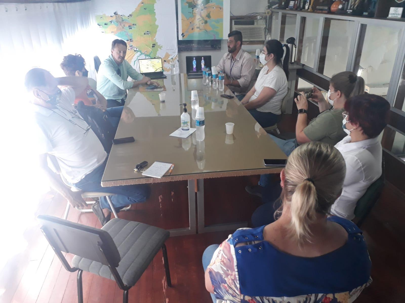 Projeto que liga santuários de Ituporanga e Nova Trento é apresentado durante reunião