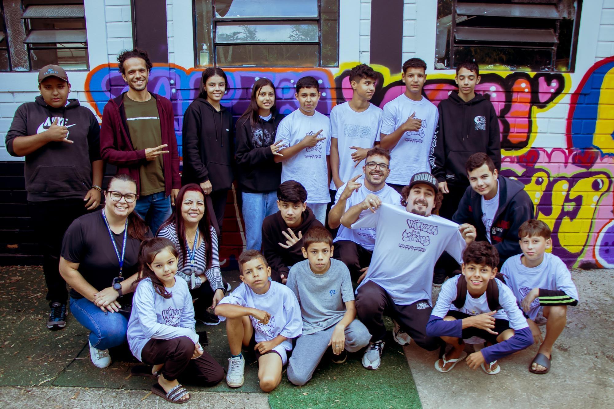 Projeto Válvula de Escape oferece oficinas de graffiti para jovens de Rio do Sul