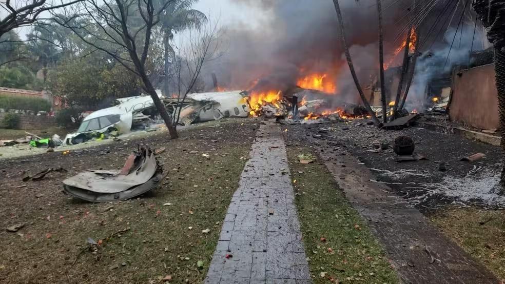 Queda de avião em Vinhedo (SP): não há sobreviventes