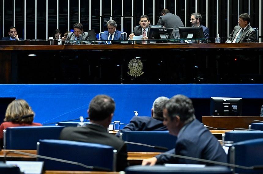 Rafael Pezenti diz que aumento nas cadeiras na Câmara dos Deputados é uma “humilhação” para o Brasil