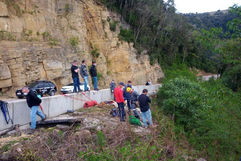Rapaz com deficiência visual detido após assalto em Rio do Sul é o principal suspeito pela morte de homem encontrado na Serra do Tucano