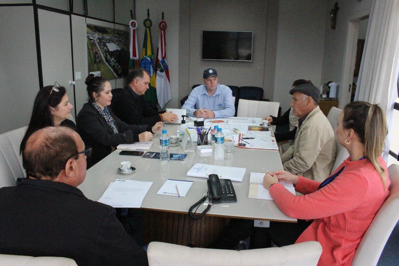 Reunião com a Celesc discute melhorias na iluminação pública em Ituporanga