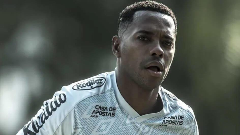 Robinho é preso no Brasil por estupro cometido na Itália