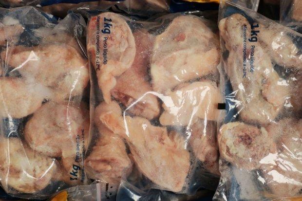 Santa Catarina atinge US$ 1 bilhão com exportações de carne de frango em 2021 
