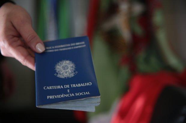 Santa Catarina mantém a menor taxa de desemprego do Brasil, aponta IBGE 