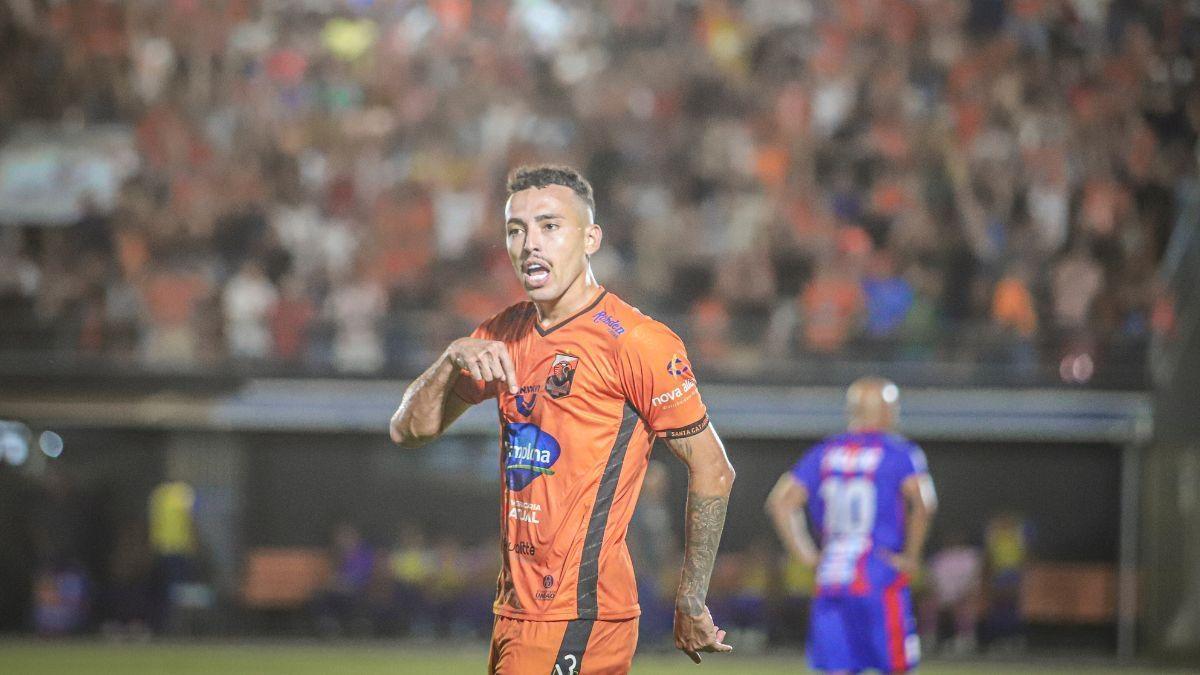 Santa Catarina vence o Marcílio Dias, está na semifinal do Campeonato Catarinense e conquista vaga na Série D