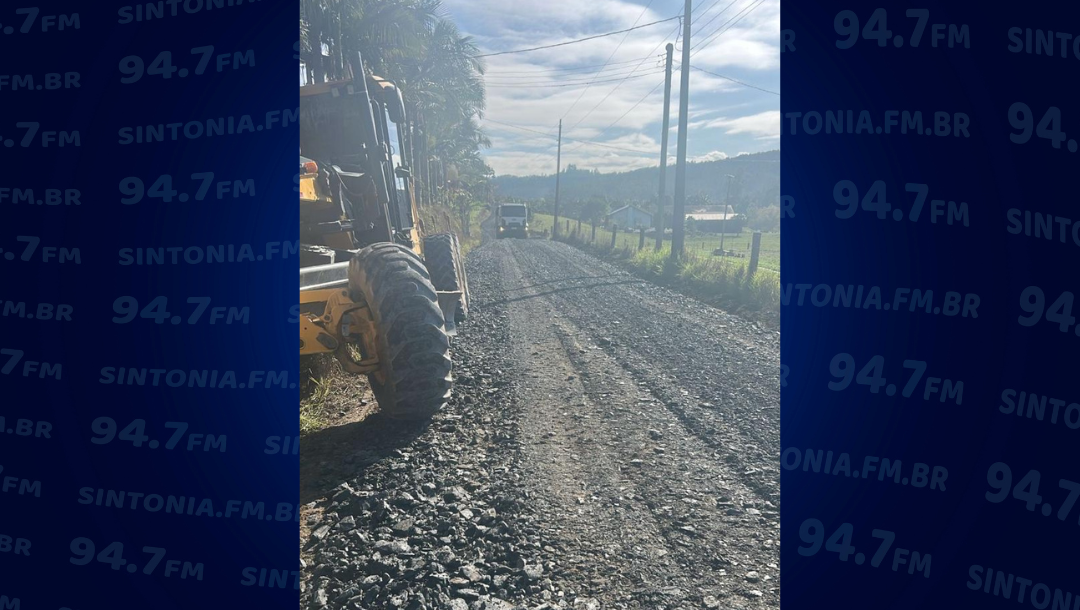 Secretaria de Infraestrutura intensifica recuperação de estradas rurais em Ituporanga